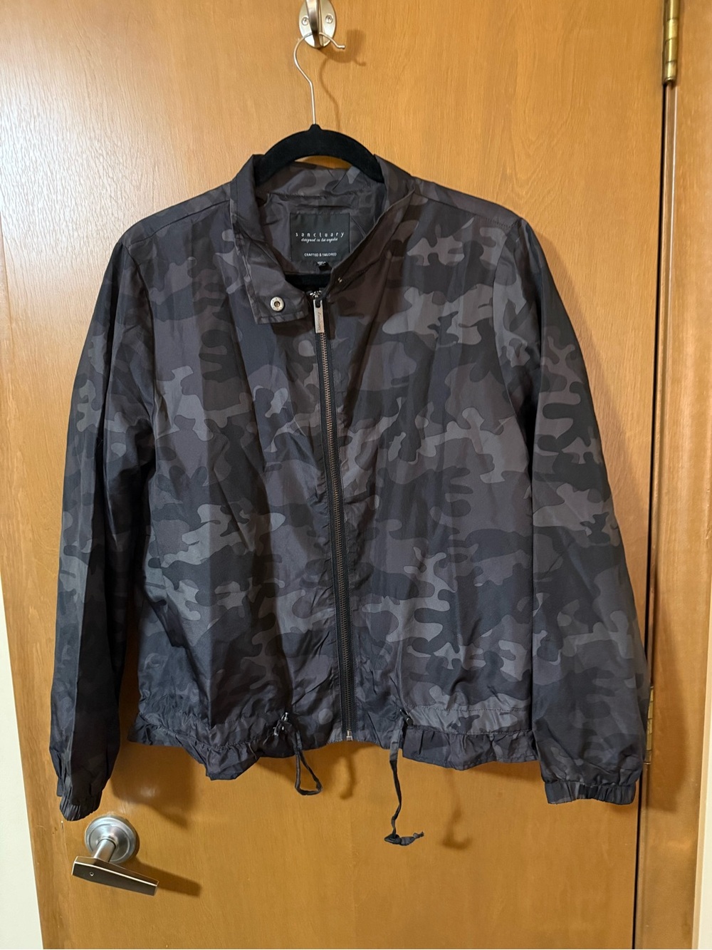 Sanctuary Women's Black Gray Camo Windbreaker Jacket